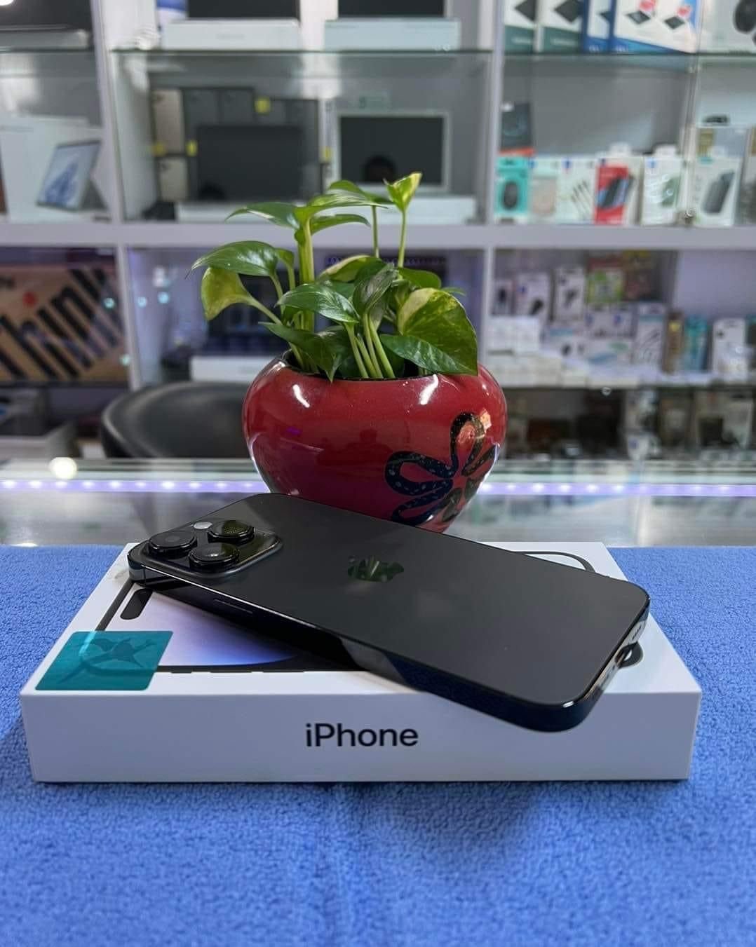 Refurbished iPhone 14 Pro Max Unlocked - Image 5