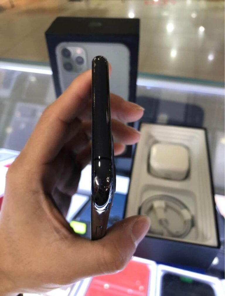 Refurbished iPhone 11 Pro Max Unlocked - Image 5