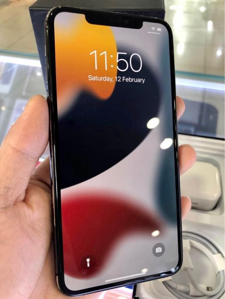 Refurbished iPhone 11 Pro Max Unlocked - Image 3